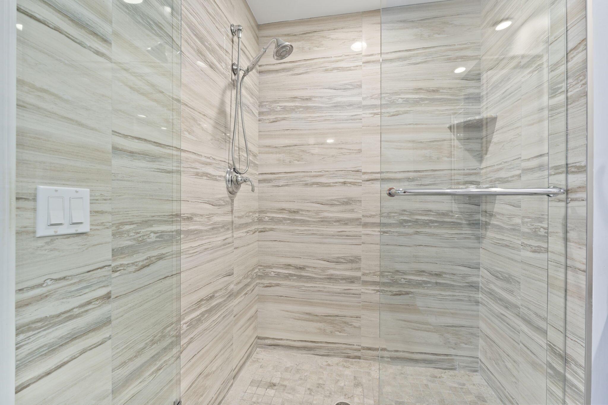 Fort Pierce, Florida, 34949, United States, 5 Bedrooms Bedrooms, ,5 BathroomsBathrooms,Residential,Active,1970997