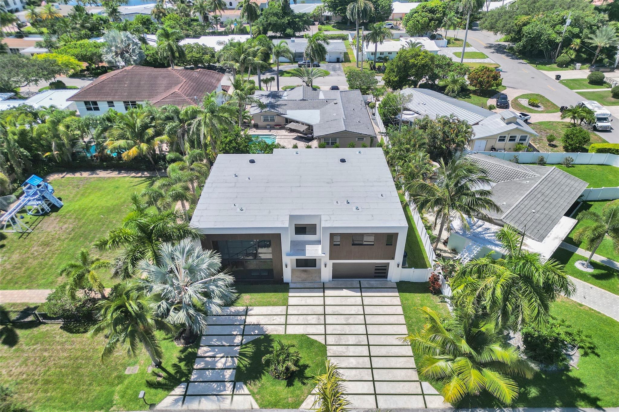 Lighthouse Point, Florida, 33064, United States, 4 Bedrooms Bedrooms, ,4 BathroomsBathrooms,Residential,Active,1919400