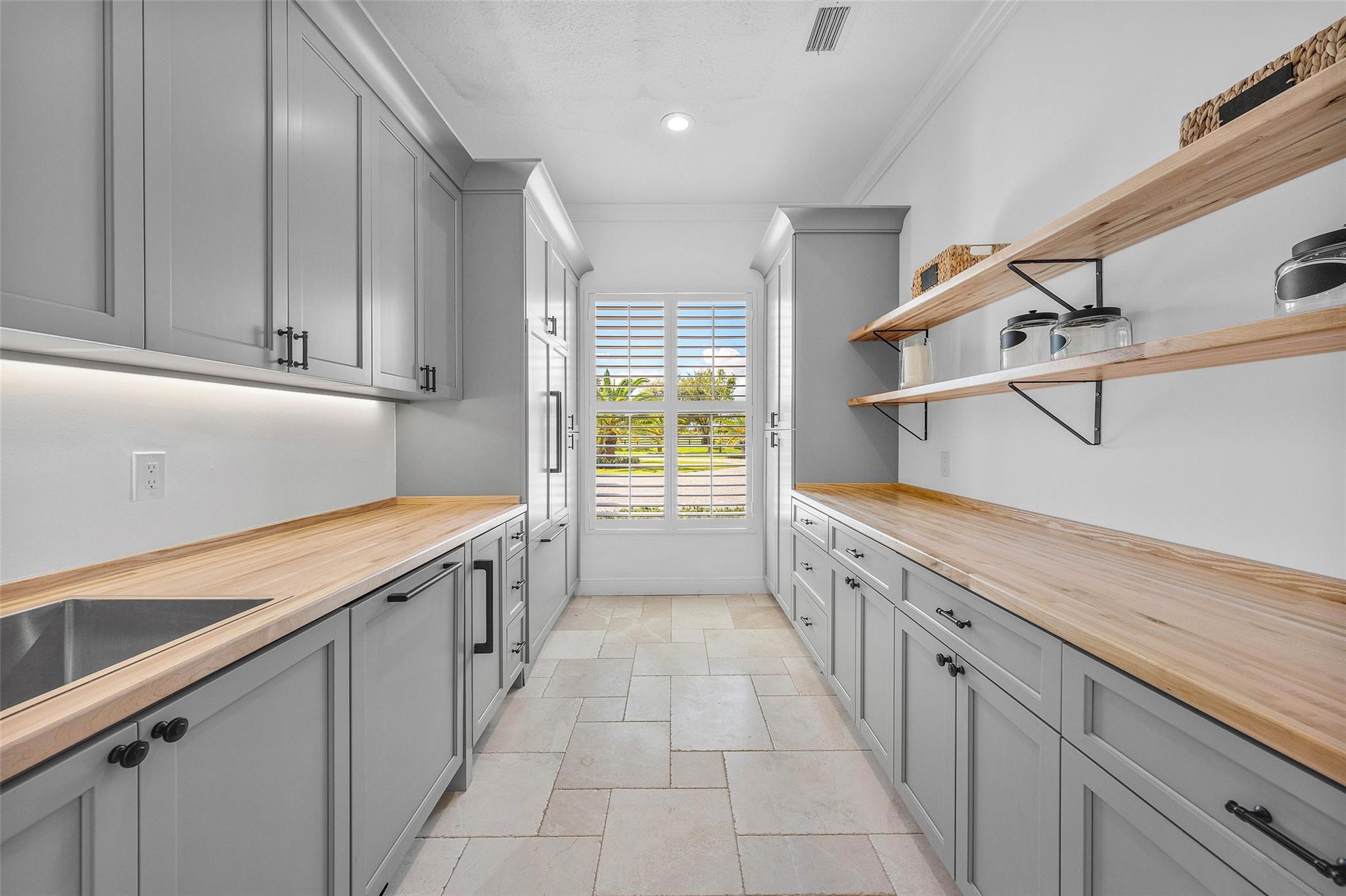 Wellington, Florida, 33470, United States, 4 Bedrooms Bedrooms, ,4 BathroomsBathrooms,Residential,Active,1965828