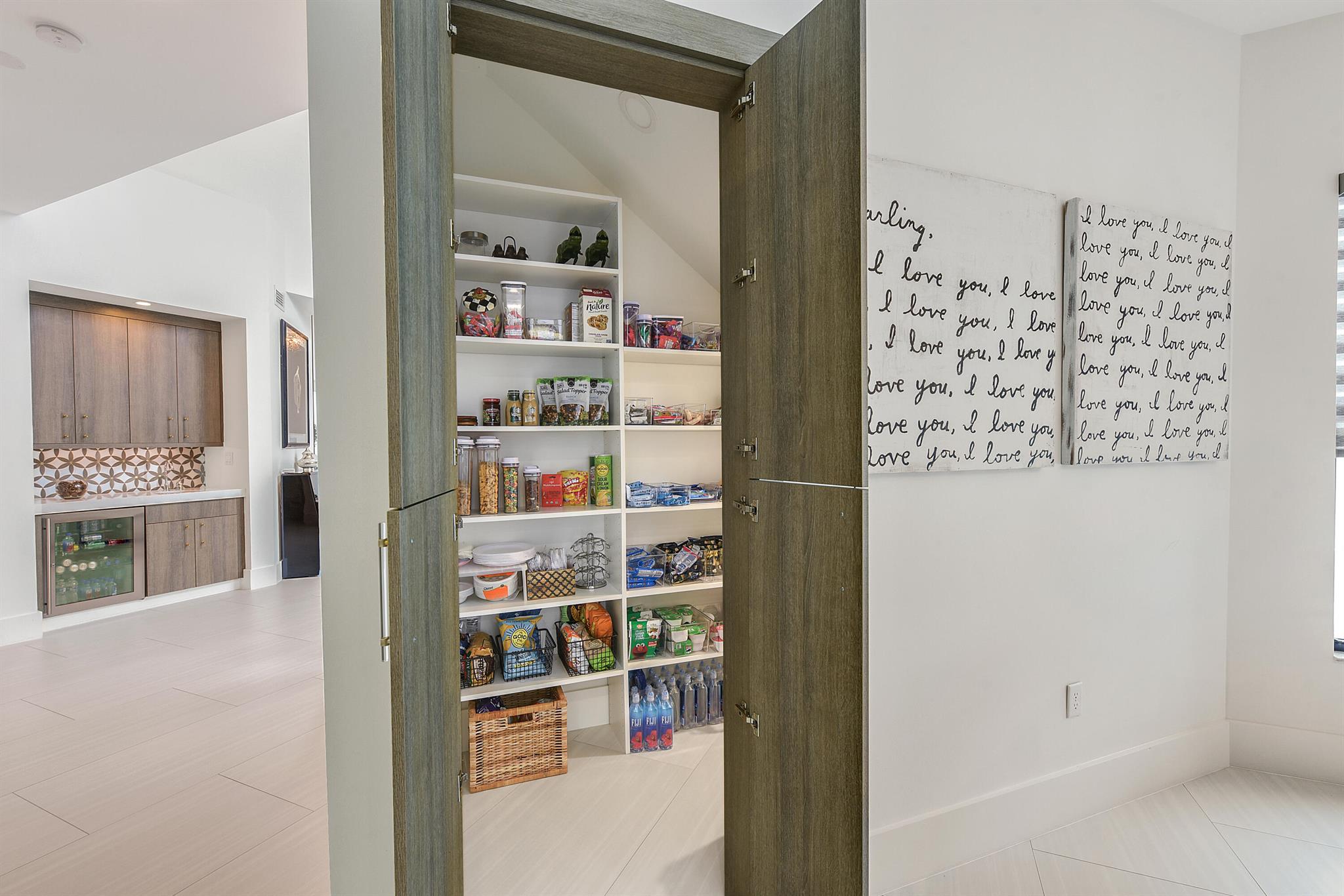 Delray Beach, Florida, 33446, United States, ,6 BathroomsBathrooms,Residential,Active,1781785
