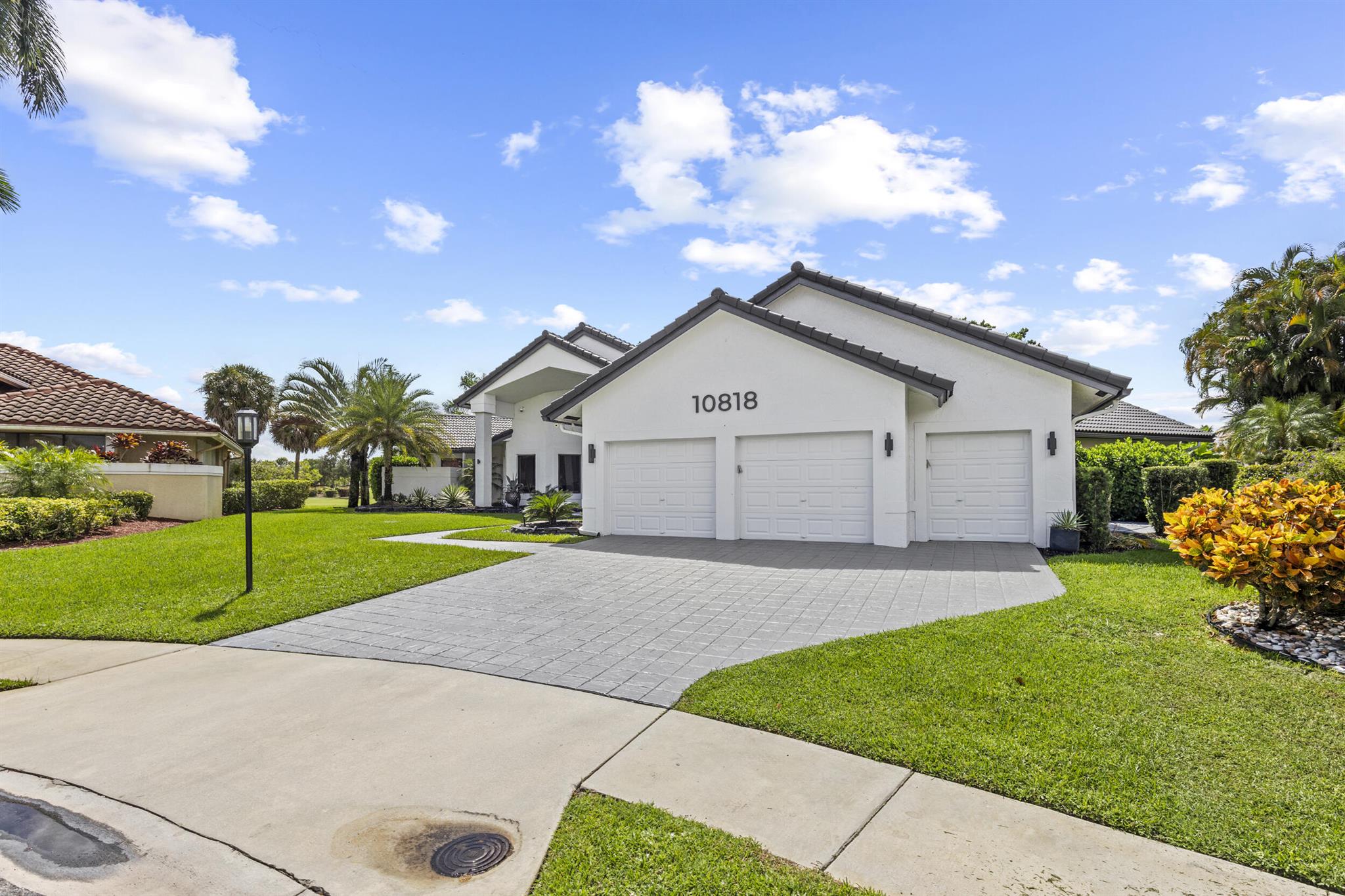 Boca Raton, Florida, 33498, United States, 3 Bedrooms Bedrooms, ,4 BathroomsBathrooms,Residential,Active,1954019