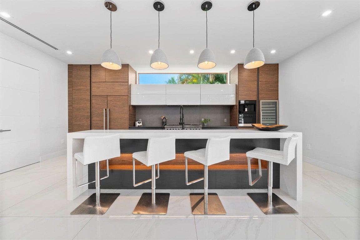 Lighthouse Point, Florida, 33064, United States, 5 Bedrooms Bedrooms, ,6 BathroomsBathrooms,Residential,Active,2006878