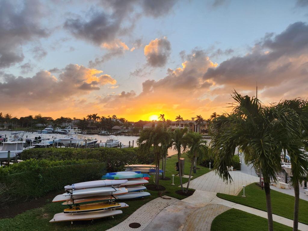 Juno Beach, Florida, 33408, United States, 3 Bedrooms Bedrooms, ,3 BathroomsBathrooms,Residential,Pending,2007984