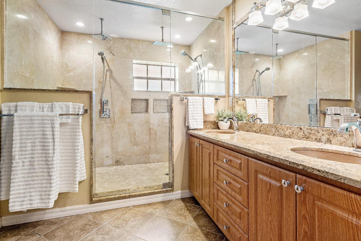 Loxahatchee Groves, Florida, 33470, United States, 4 Bedrooms Bedrooms, ,2 BathroomsBathrooms,Residential,Active,2008730