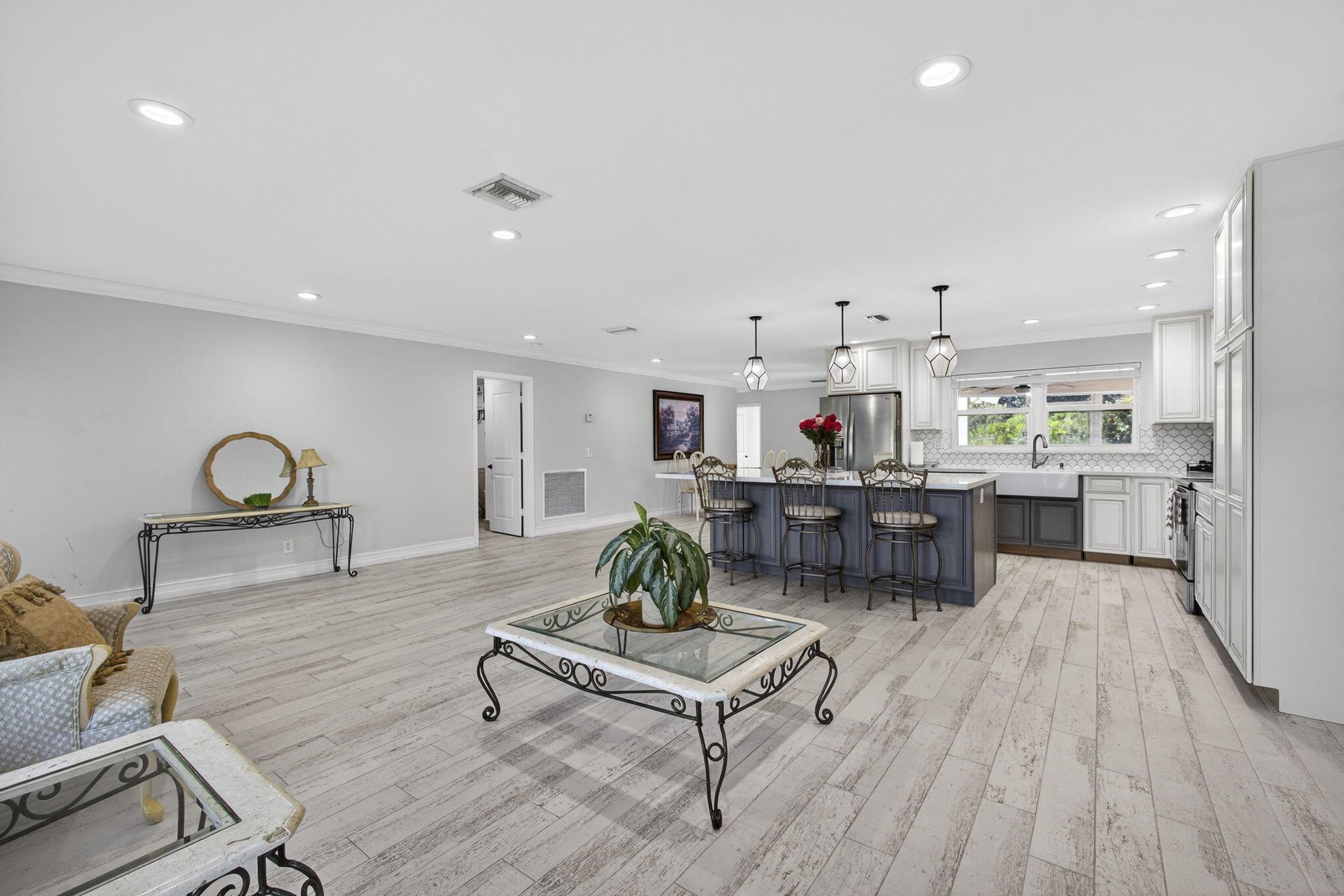 Wellington, Florida, 33470, United States, 4 Bedrooms Bedrooms, ,4 BathroomsBathrooms,Residential,Active,2003540