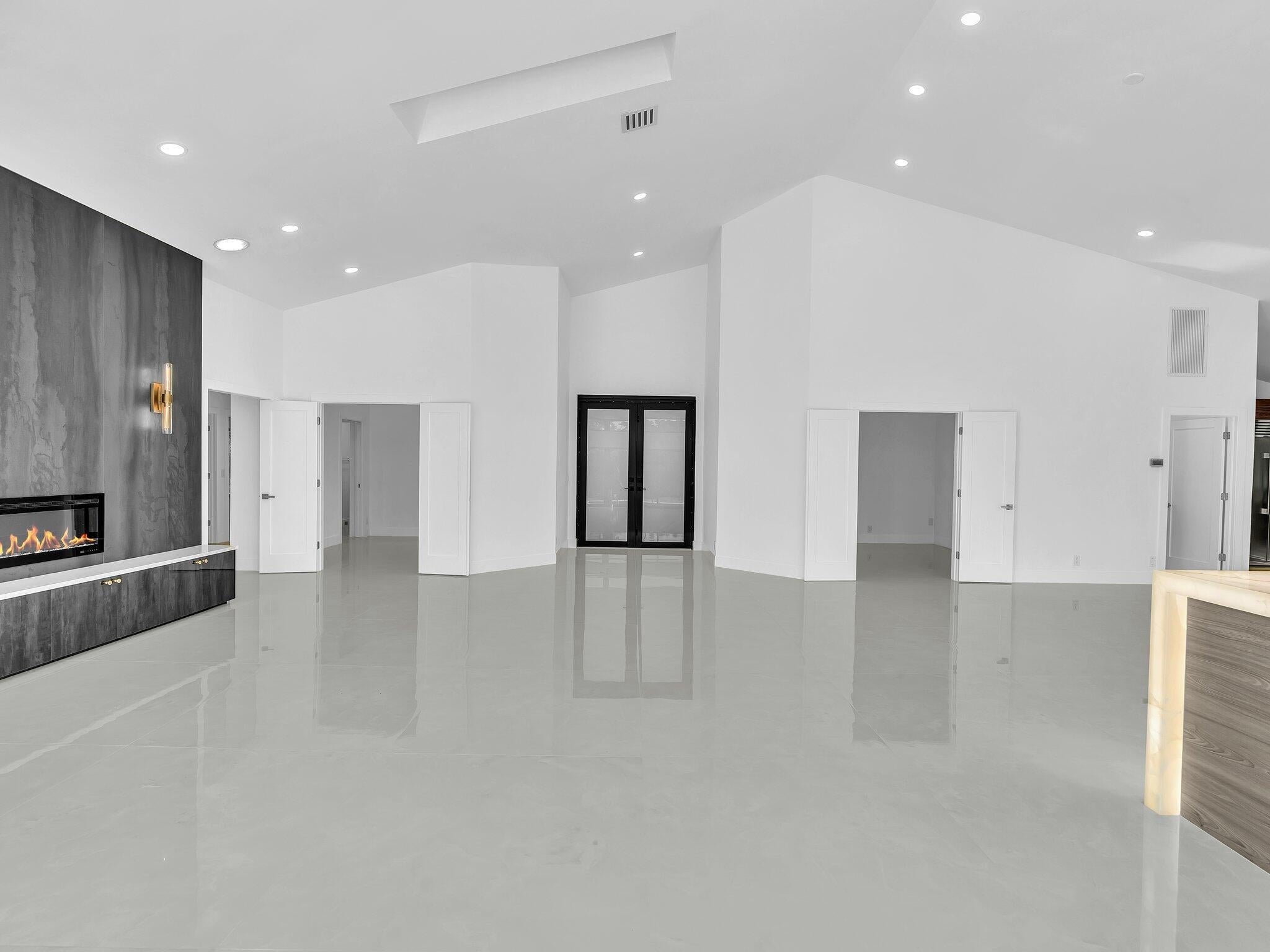 Boca Raton, Florida, 33433, United States, 5 Bedrooms Bedrooms, ,4 BathroomsBathrooms,Residential,Active,1967119