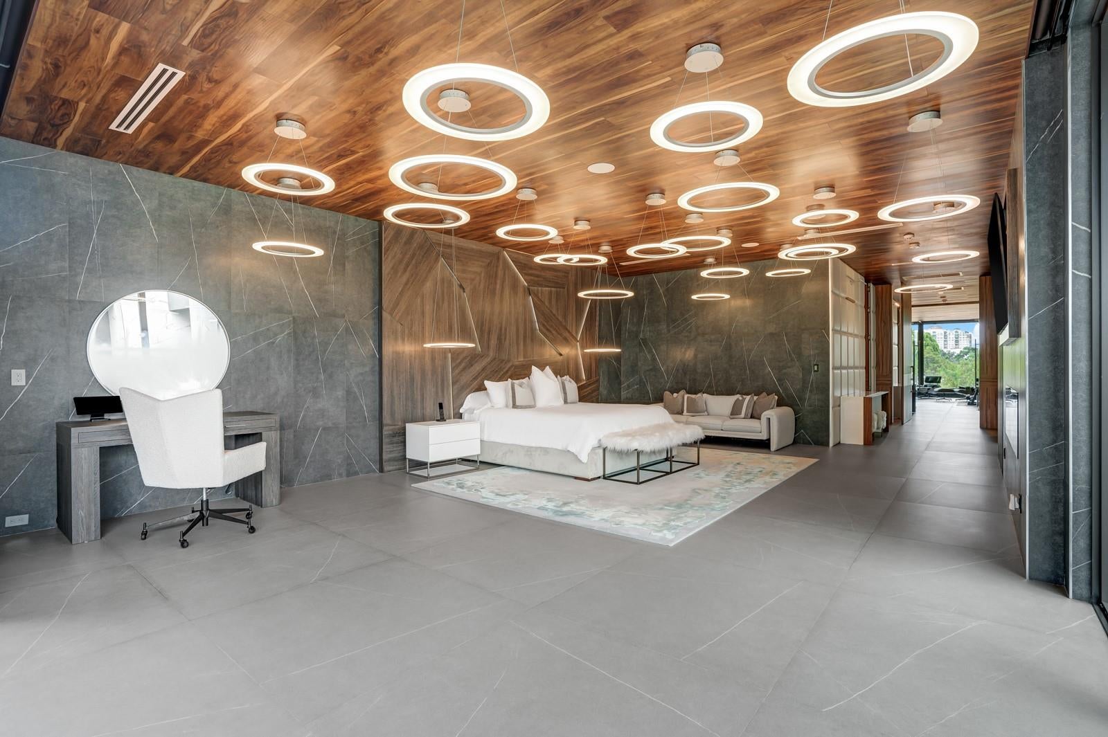 Fort Lauderdale, Florida, 33304, United States, 6 Bedrooms Bedrooms, ,9 BathroomsBathrooms,Residential,Active,1953026