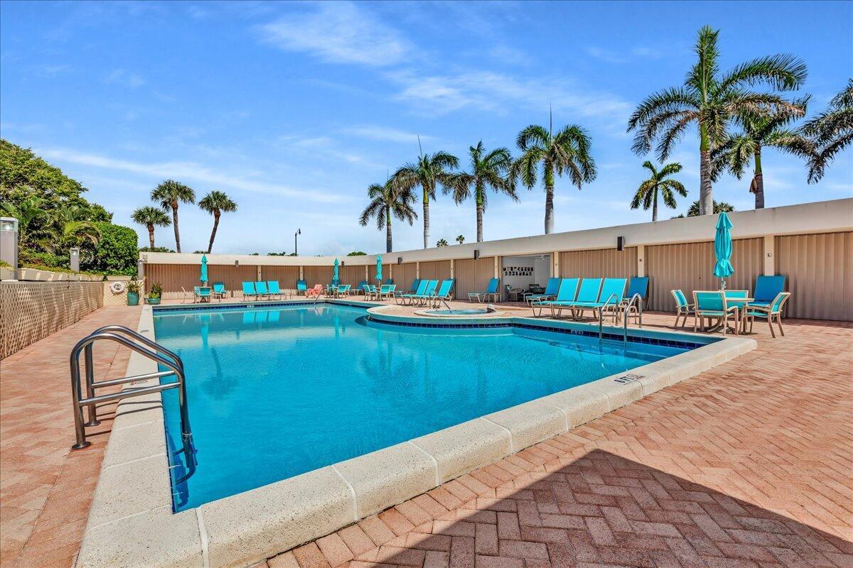 Palm Beach, Florida, 33480, United States, 3 Bedrooms Bedrooms, ,3 BathroomsBathrooms,Residential,Active,1954435