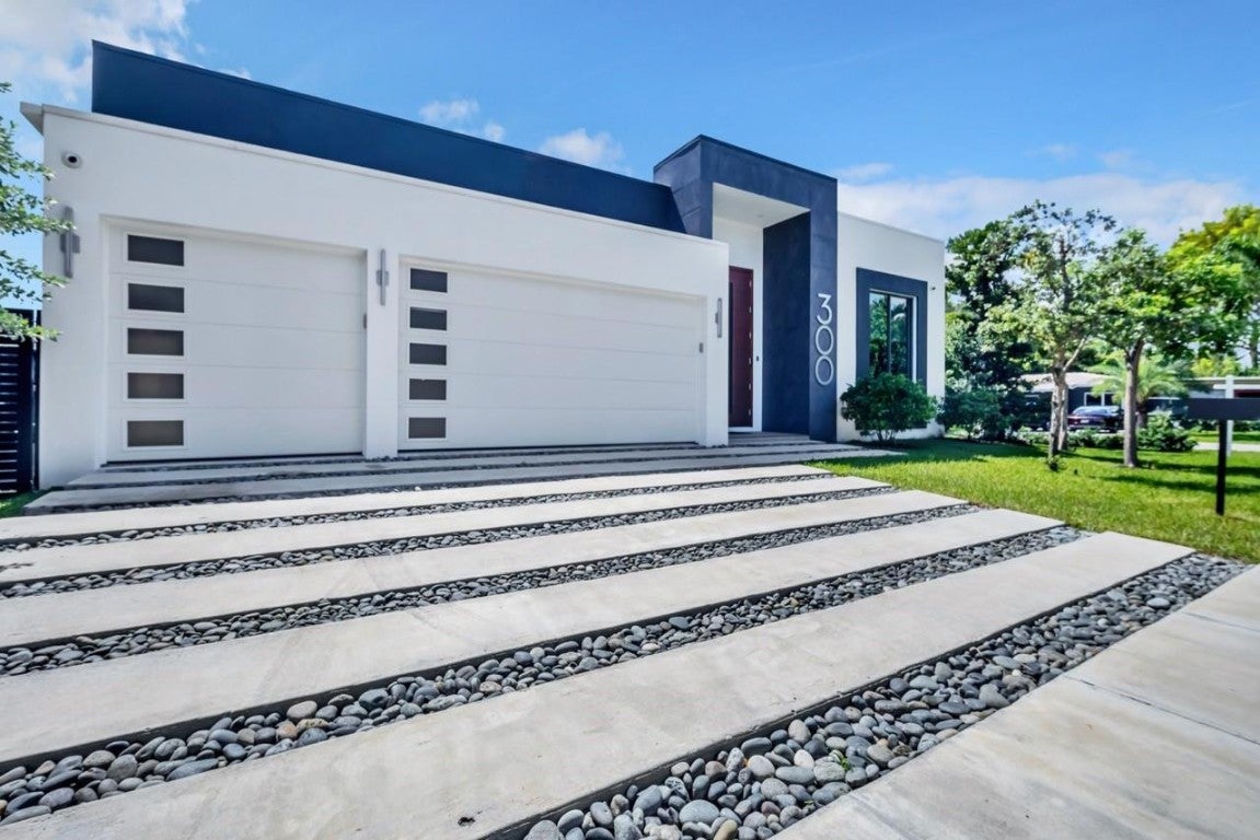 Wilton Manors, Florida, 33305, United States, 3 Bedrooms Bedrooms, ,4 BathroomsBathrooms,Residential,Active,2007993