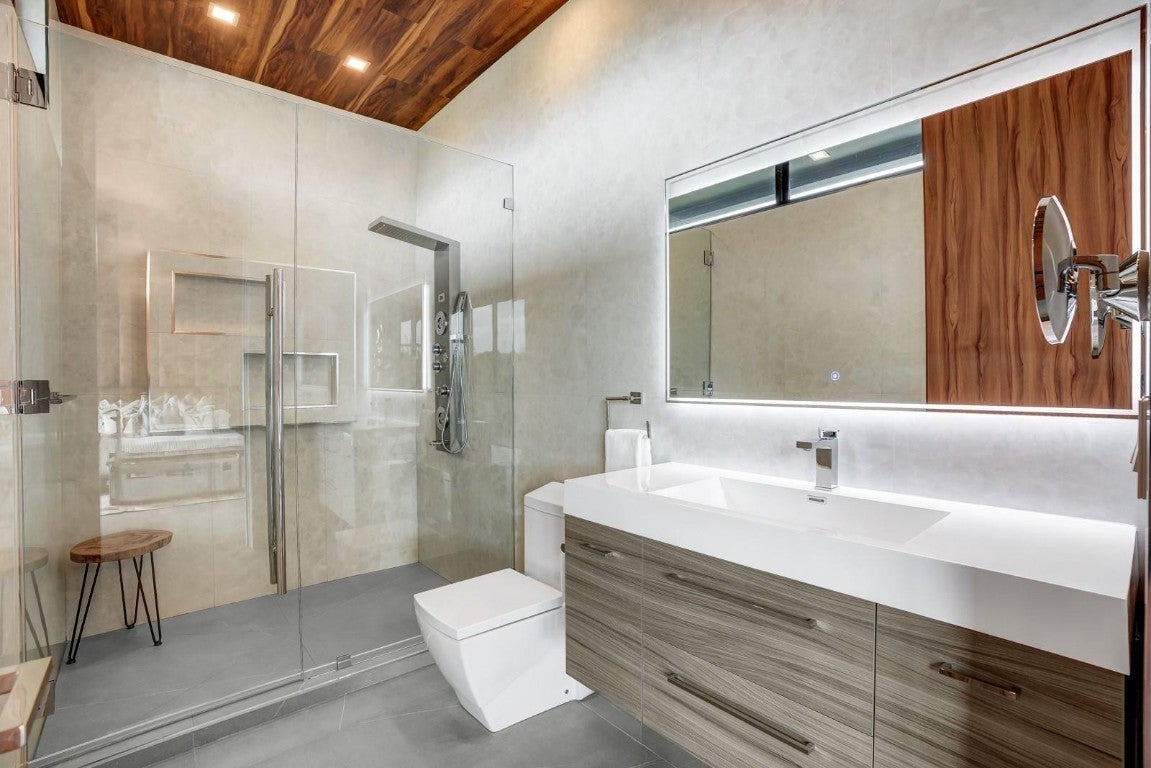 Fort Lauderdale, Florida, 33304, United States, 6 Bedrooms Bedrooms, ,9 BathroomsBathrooms,Residential,Active,2007970