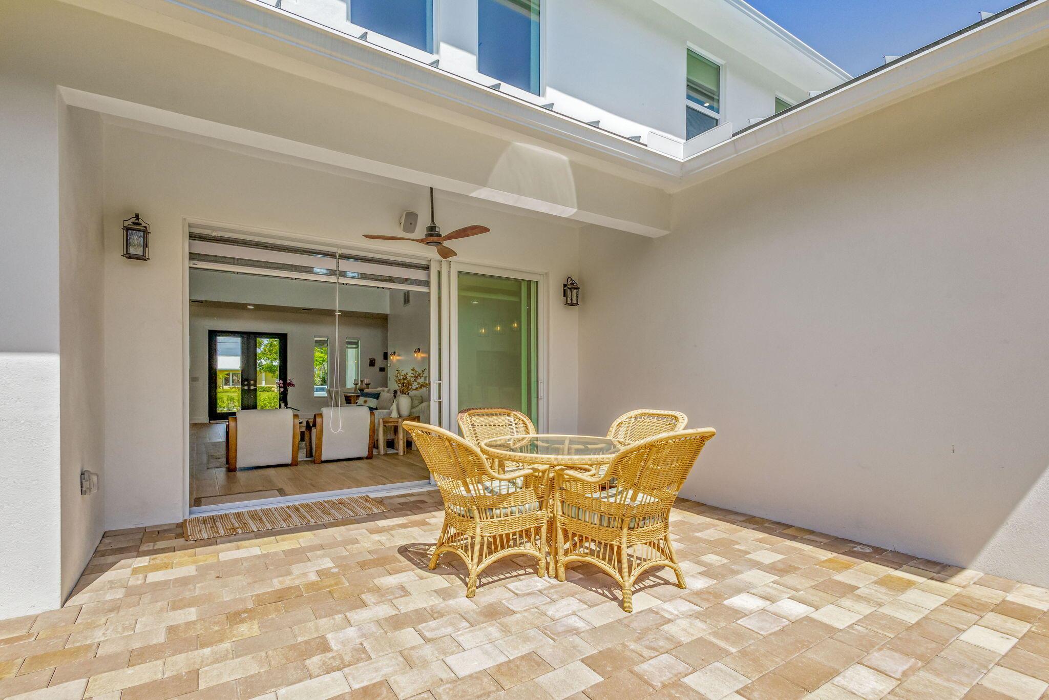 North Palm Beach, Florida, 33408, United States, 4 Bedrooms Bedrooms, ,5 BathroomsBathrooms,Residential,Active,1973305