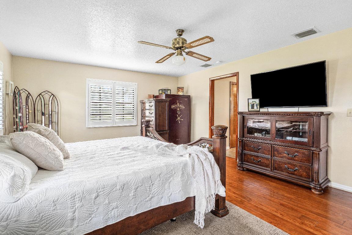 Loxahatchee Groves, Florida, 33470, United States, 4 Bedrooms Bedrooms, ,2 BathroomsBathrooms,Residential,Active,2008730