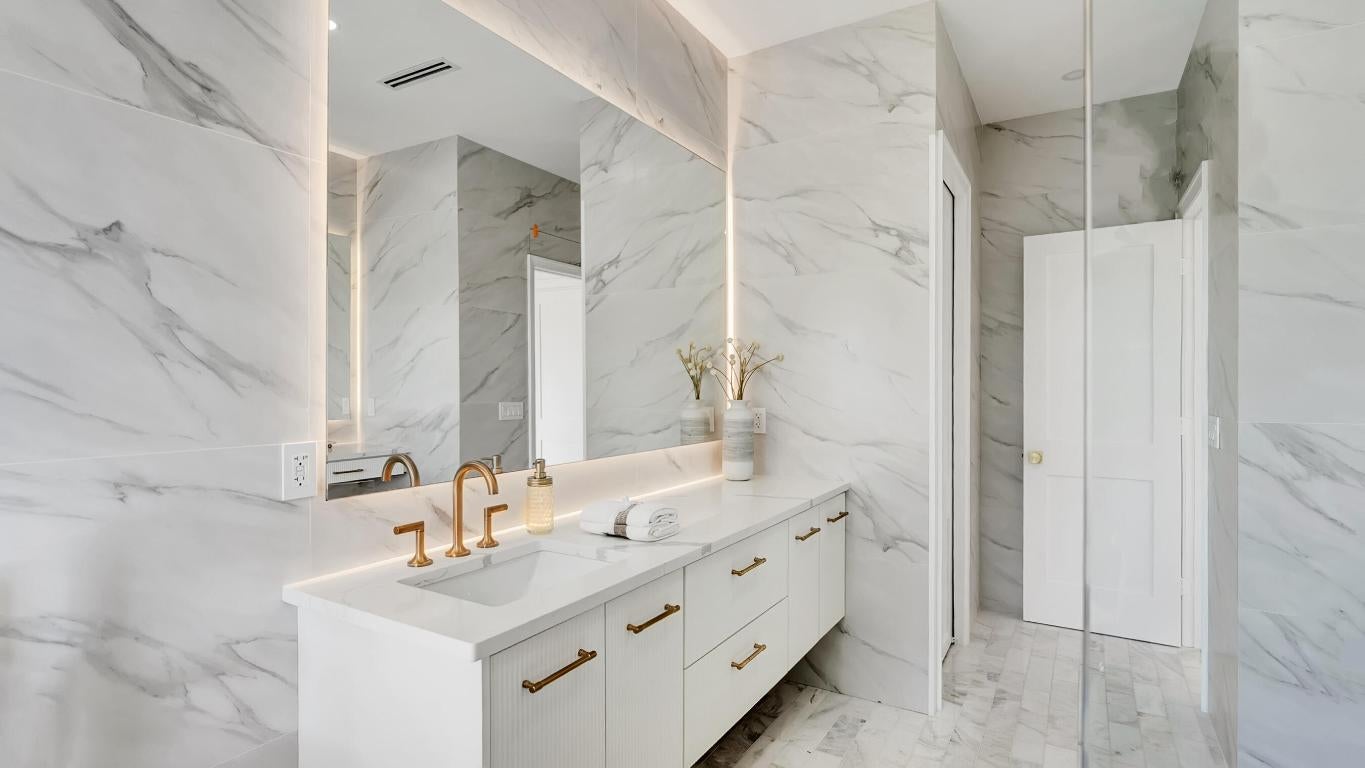 Boca Raton, Florida, 33432, United States, 4 Bedrooms Bedrooms, ,5 BathroomsBathrooms,Residential,Active,1990028