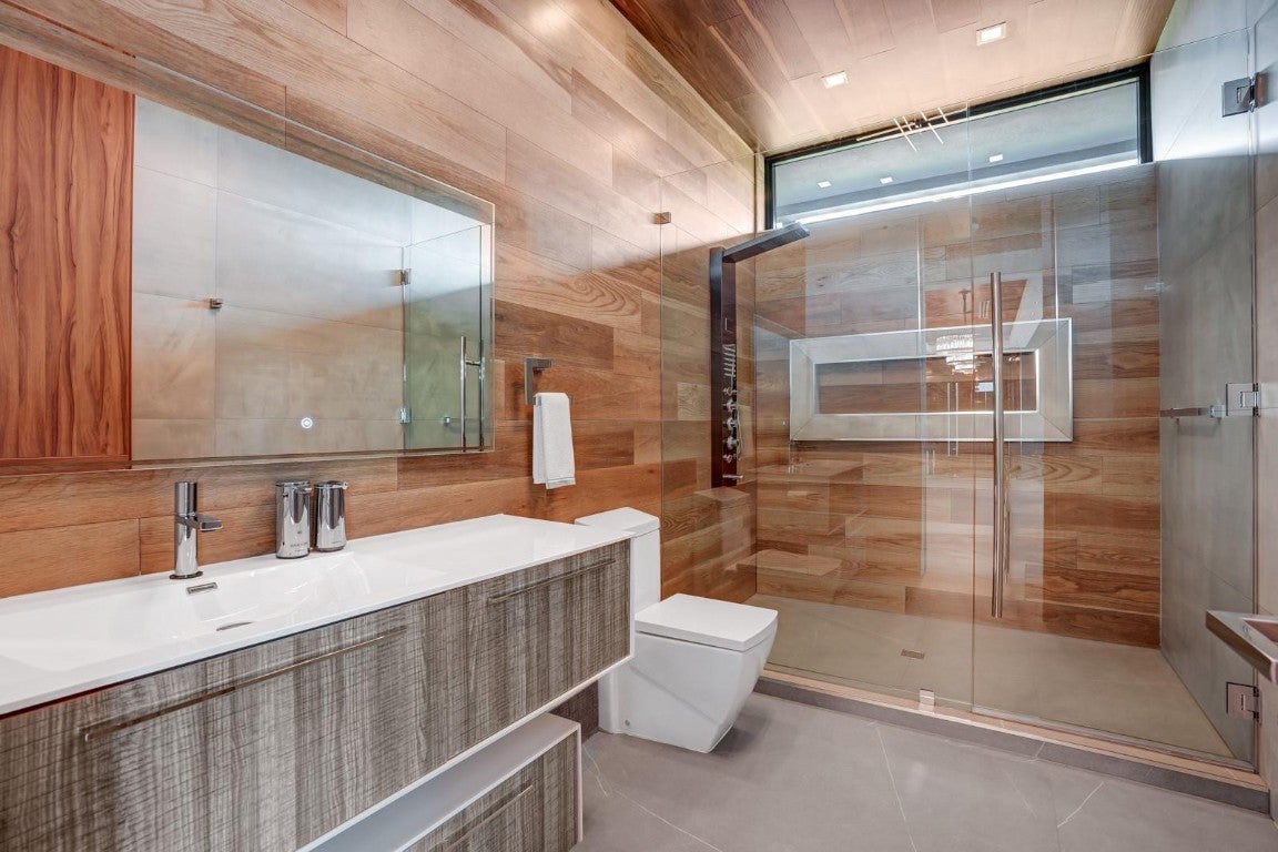 Fort Lauderdale, Florida, 33304, United States, 6 Bedrooms Bedrooms, ,9 BathroomsBathrooms,Residential,Active,2007970