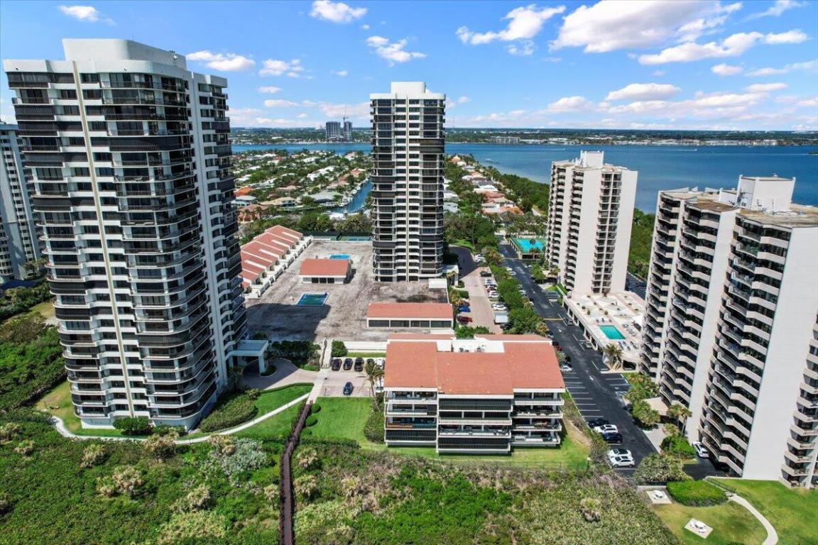 Singer Island, Florida, 33404, United States, 2 Bedrooms Bedrooms, ,4 BathroomsBathrooms,Residential,Active,2002609