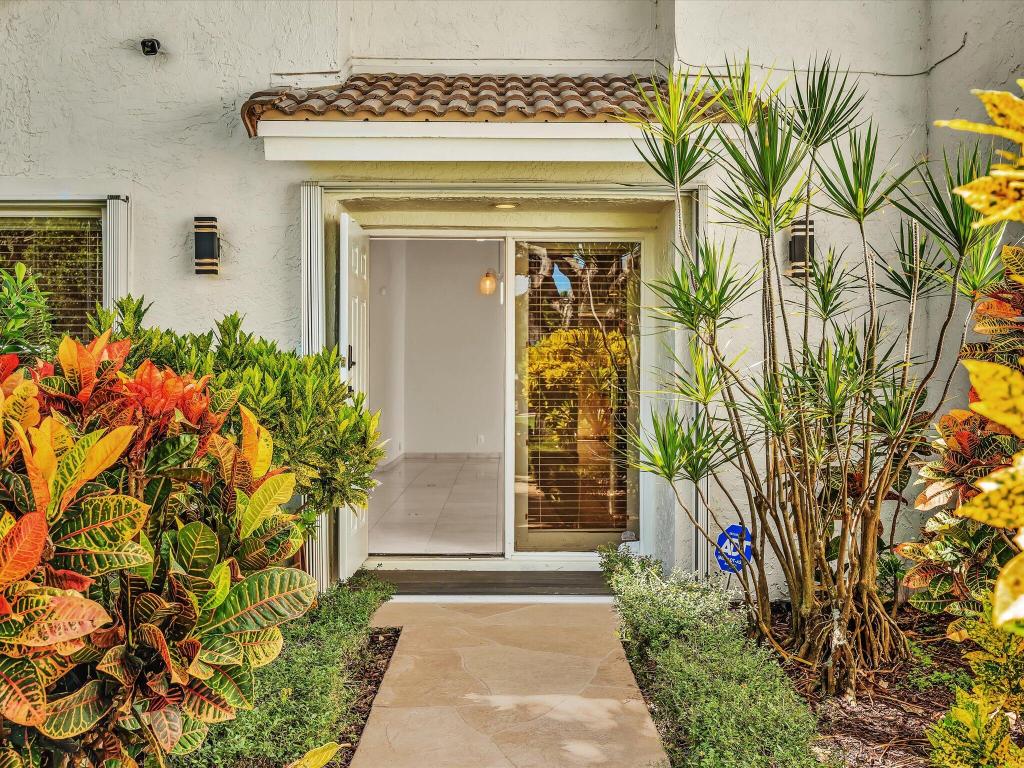 Boca Raton, Florida, 33433, United States, 4 Bedrooms Bedrooms, ,2 BathroomsBathrooms,Residential,Active,2008275