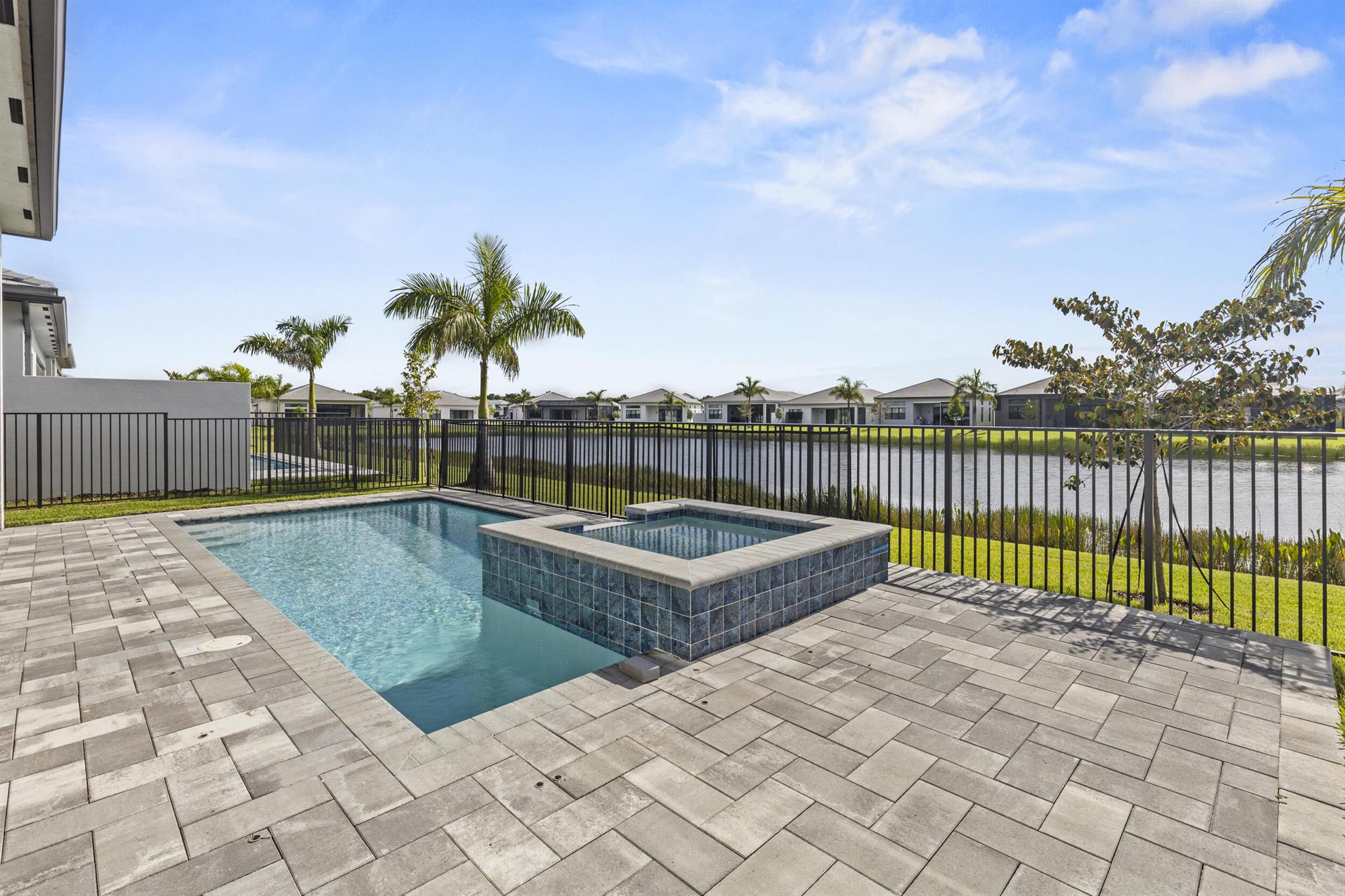 Boynton Beach, Florida, 33473, United States, 3 Bedrooms Bedrooms, ,4 BathroomsBathrooms,Residential,Active,1905111