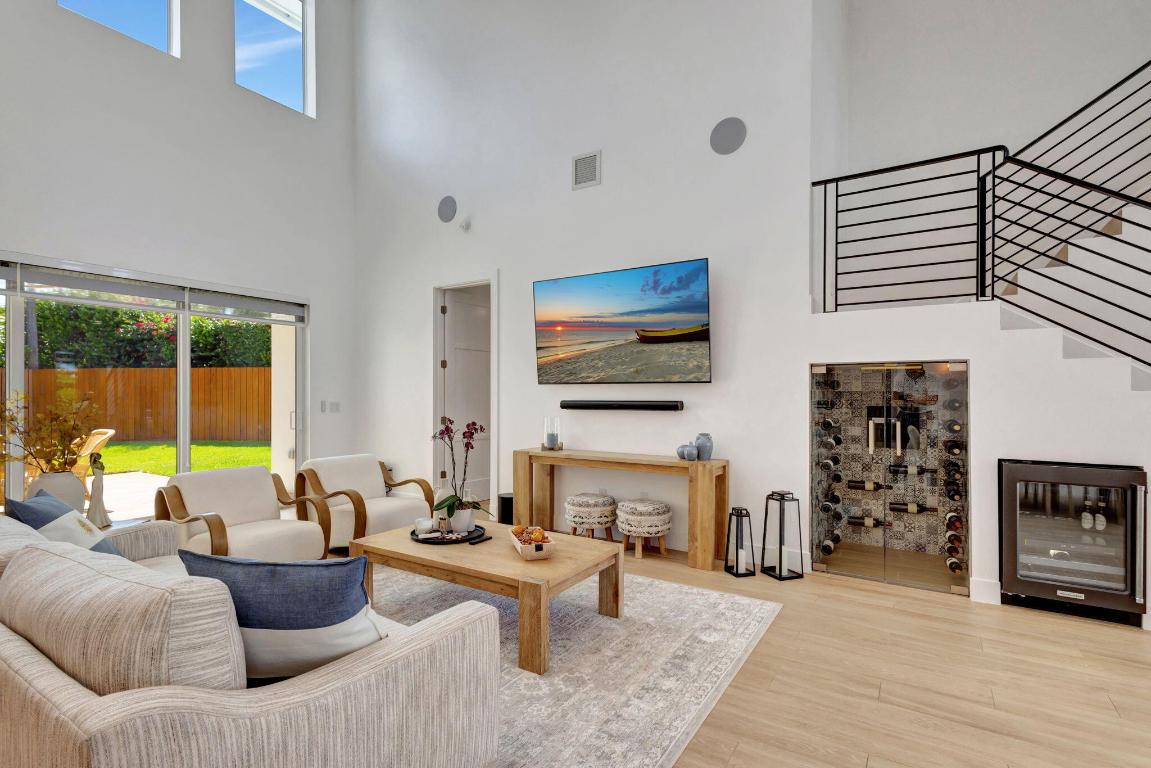 North Palm Beach, Florida, 33408, United States, 4 Bedrooms Bedrooms, ,5 BathroomsBathrooms,Residential,Active,2008316