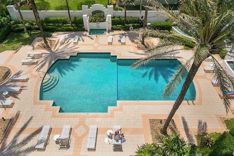 Lauderdale By The Sea, Florida, 33062, United States, 3 Bedrooms Bedrooms, ,4 BathroomsBathrooms,Residential,Active,1986920