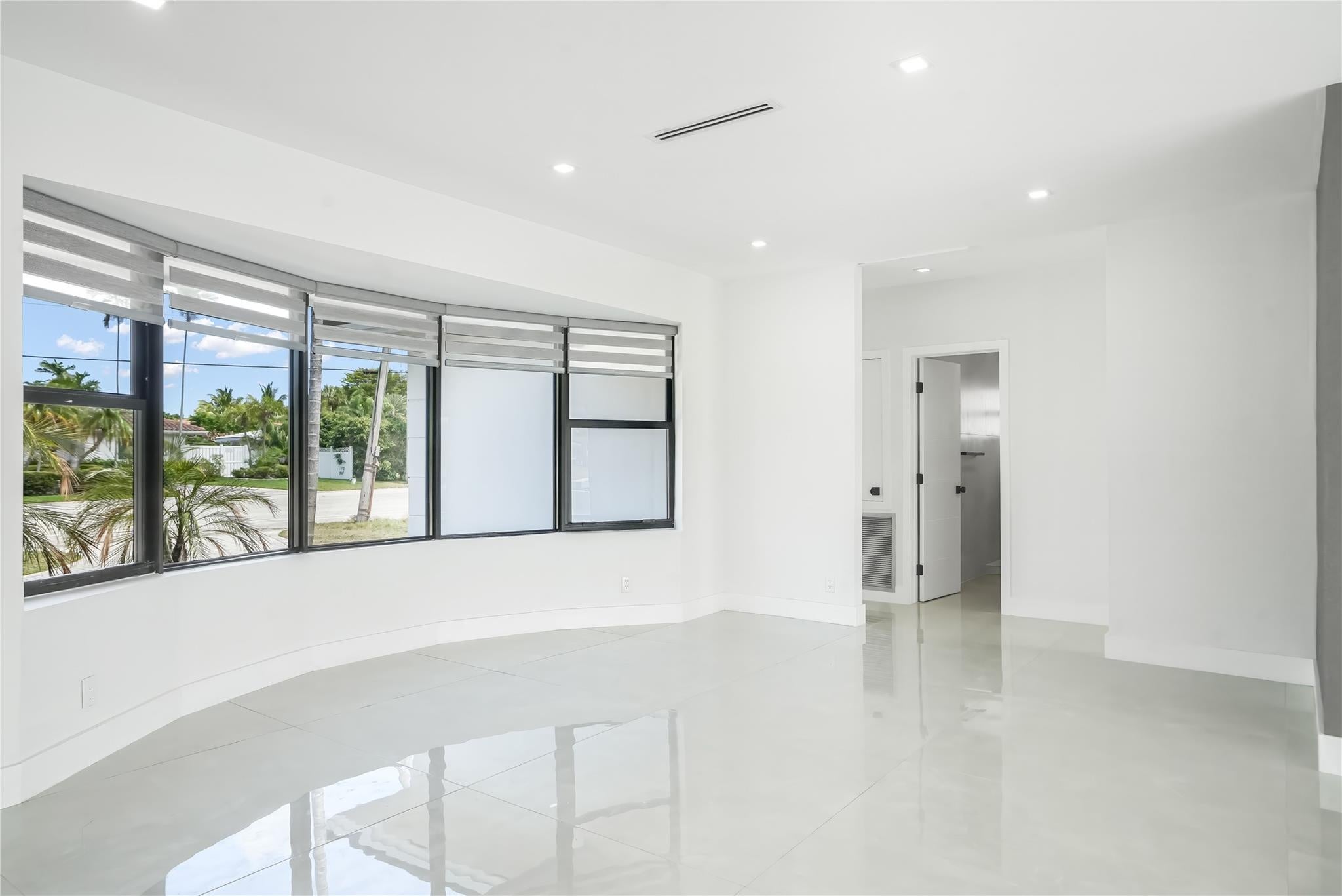 Fort Lauderdale, Florida, 33308, United States, 3 Bedrooms Bedrooms, ,3 BathroomsBathrooms,Residential,Active,1892444