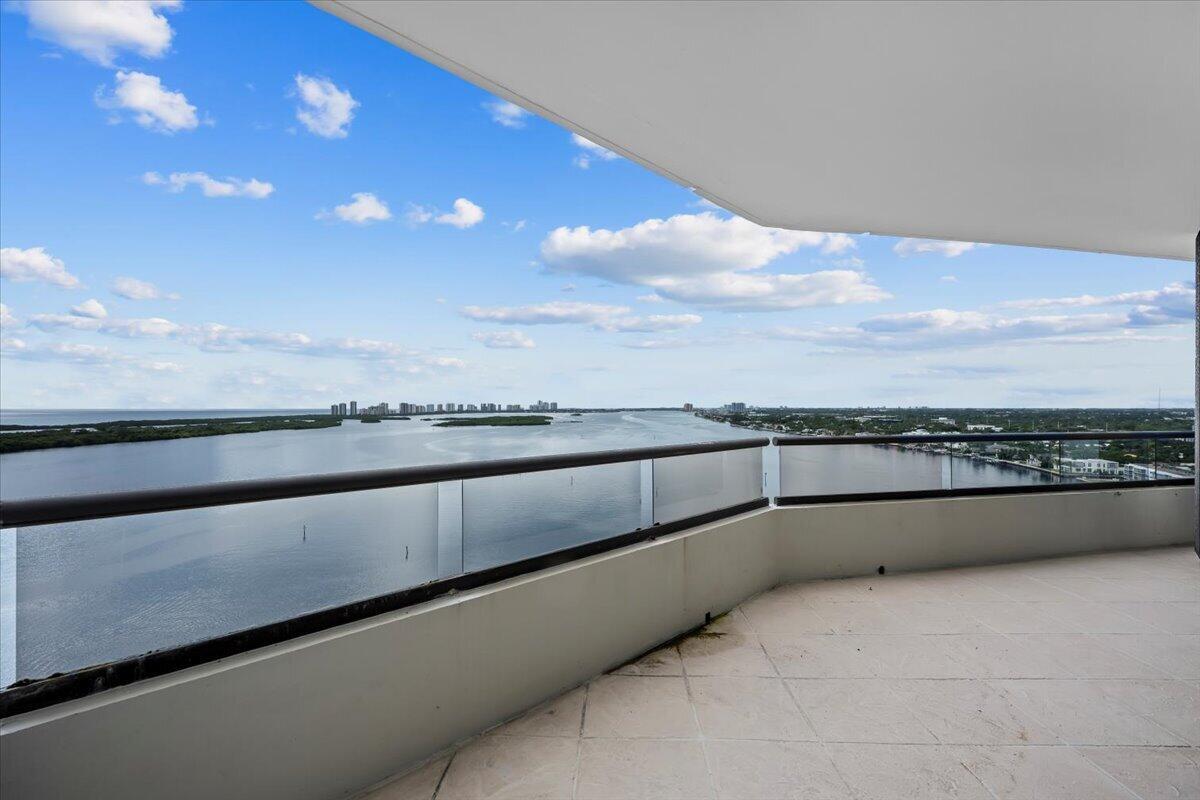 North Palm Beach, Florida, 33408, United States, 3 Bedrooms Bedrooms, ,3 BathroomsBathrooms,Residential,Active,1933736