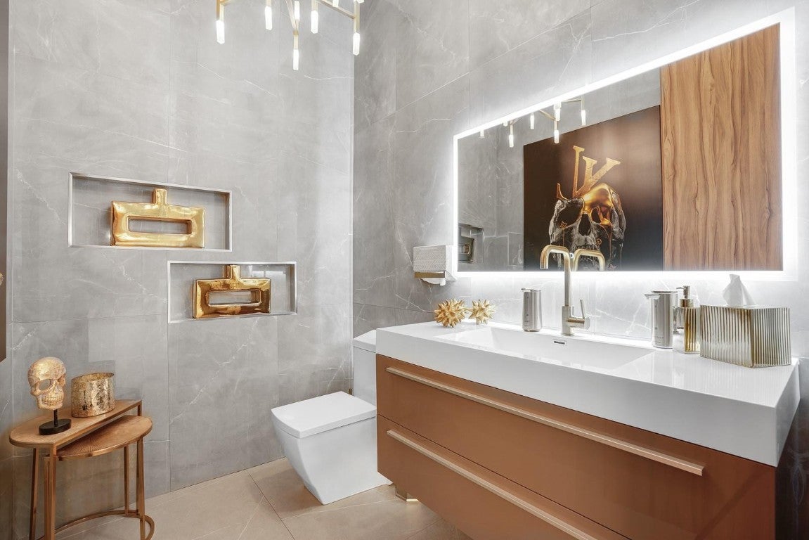 Fort Lauderdale, Florida, 33304, United States, 6 Bedrooms Bedrooms, ,9 BathroomsBathrooms,Residential,Active,2007970