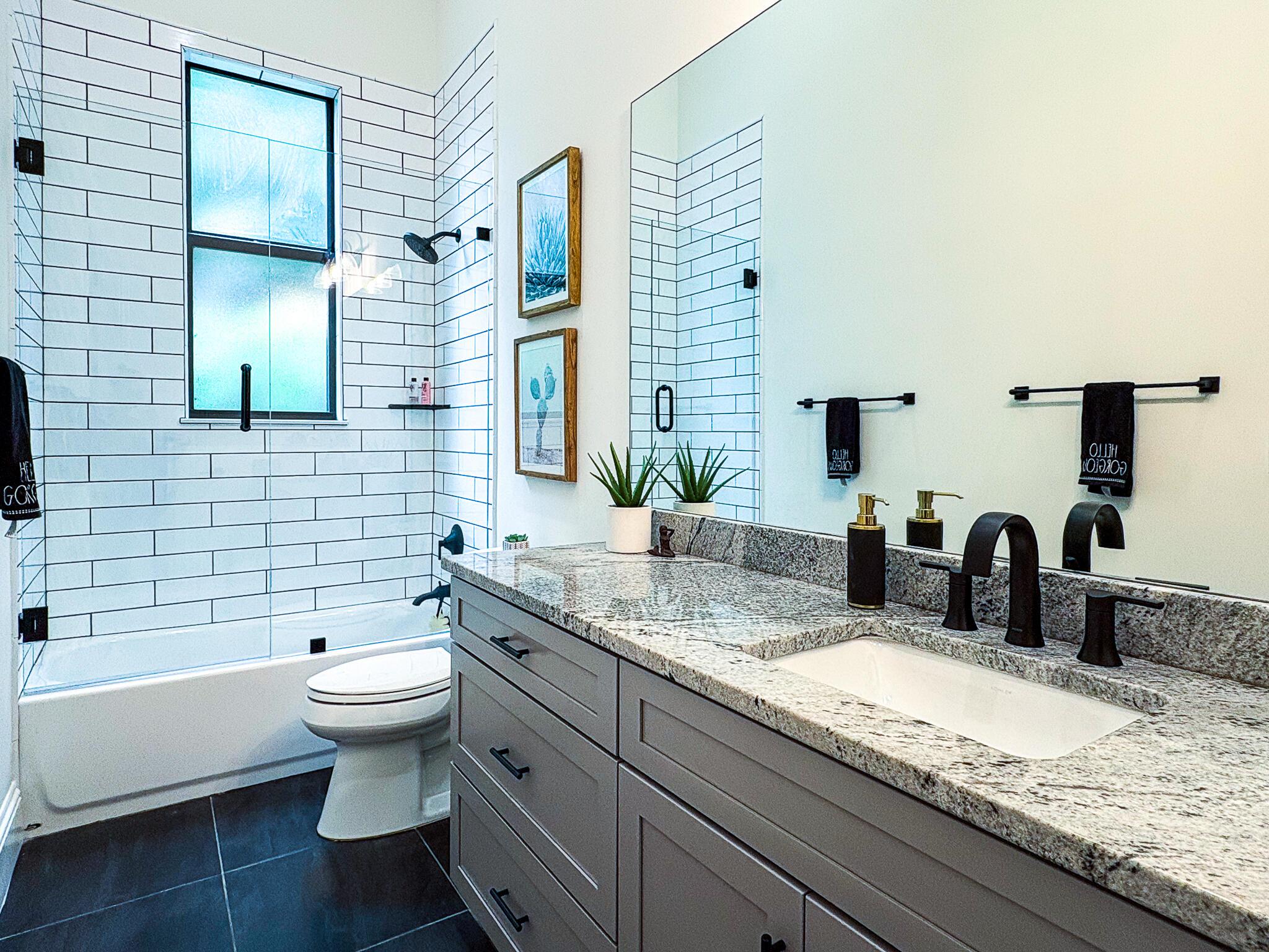 Jensen Beach, Florida, 34957, United States, 4 Bedrooms Bedrooms, ,5 BathroomsBathrooms,Residential,Active,1990620