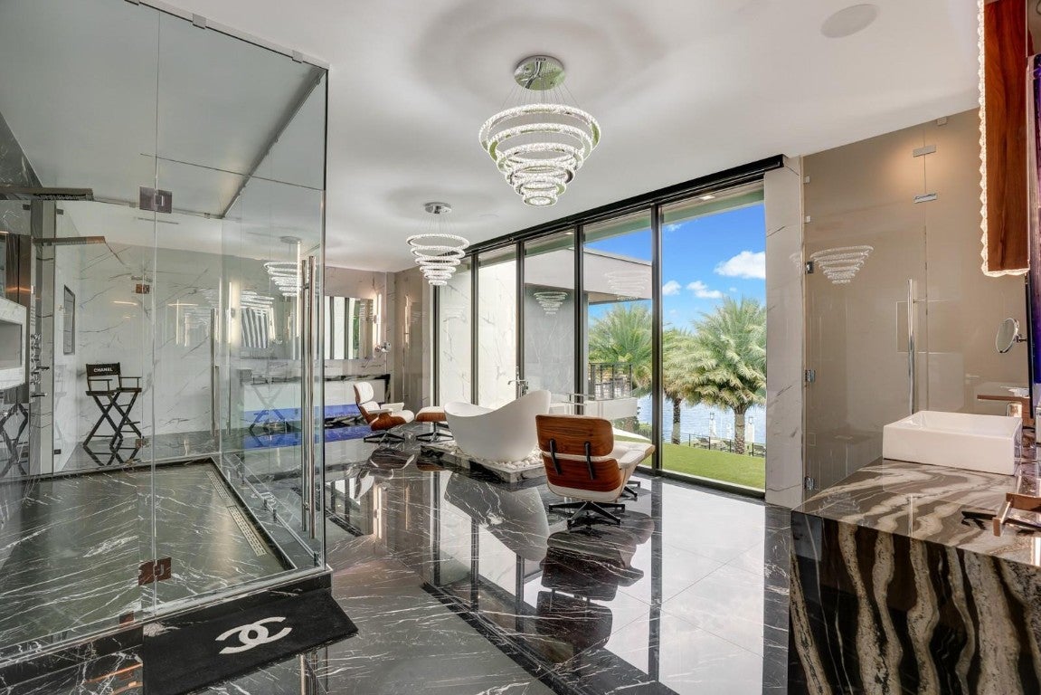 Fort Lauderdale, Florida, 33304, United States, 6 Bedrooms Bedrooms, ,9 BathroomsBathrooms,Residential,Active,2007970