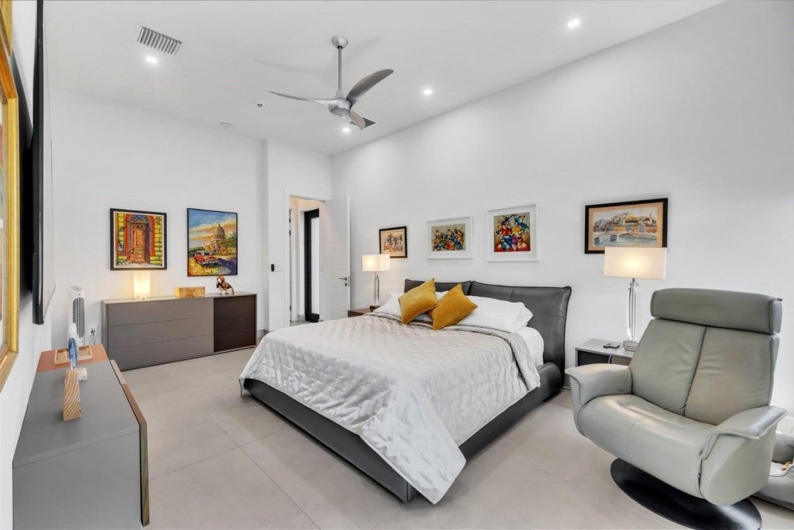 Wilton Manors, Florida, 33305, United States, 3 Bedrooms Bedrooms, ,4 BathroomsBathrooms,Residential,Active,2007993