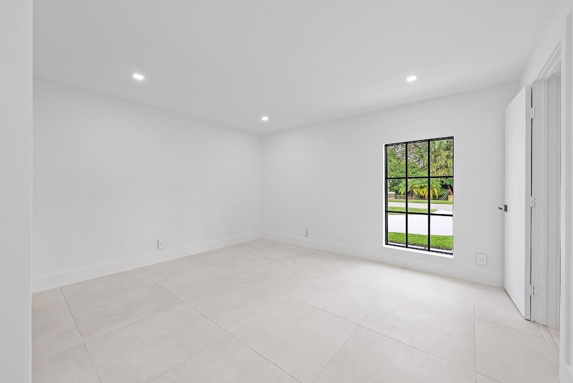 Tequesta, Florida, 33469, United States, 4 Bedrooms Bedrooms, ,5 BathroomsBathrooms,Residential,Active,2007914