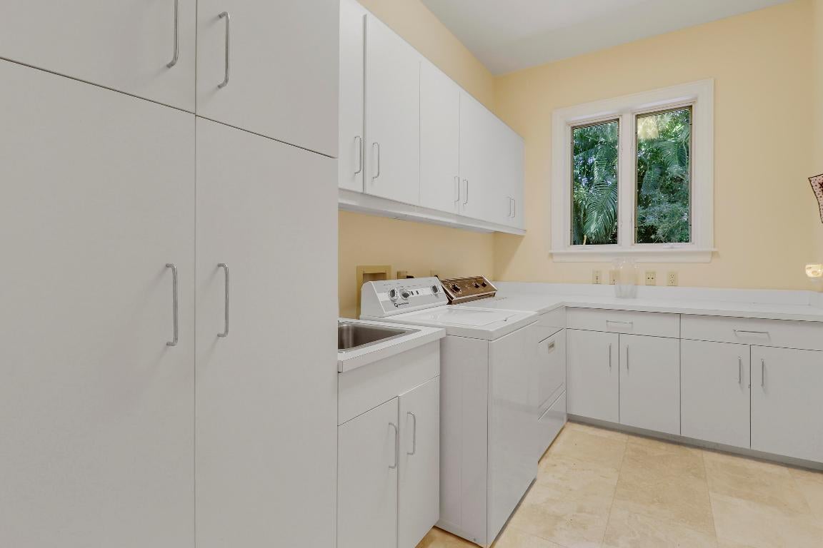 Indian River Shores, Florida, 32963, United States, 4 Bedrooms Bedrooms, ,6 BathroomsBathrooms,Residential,Active,2007949