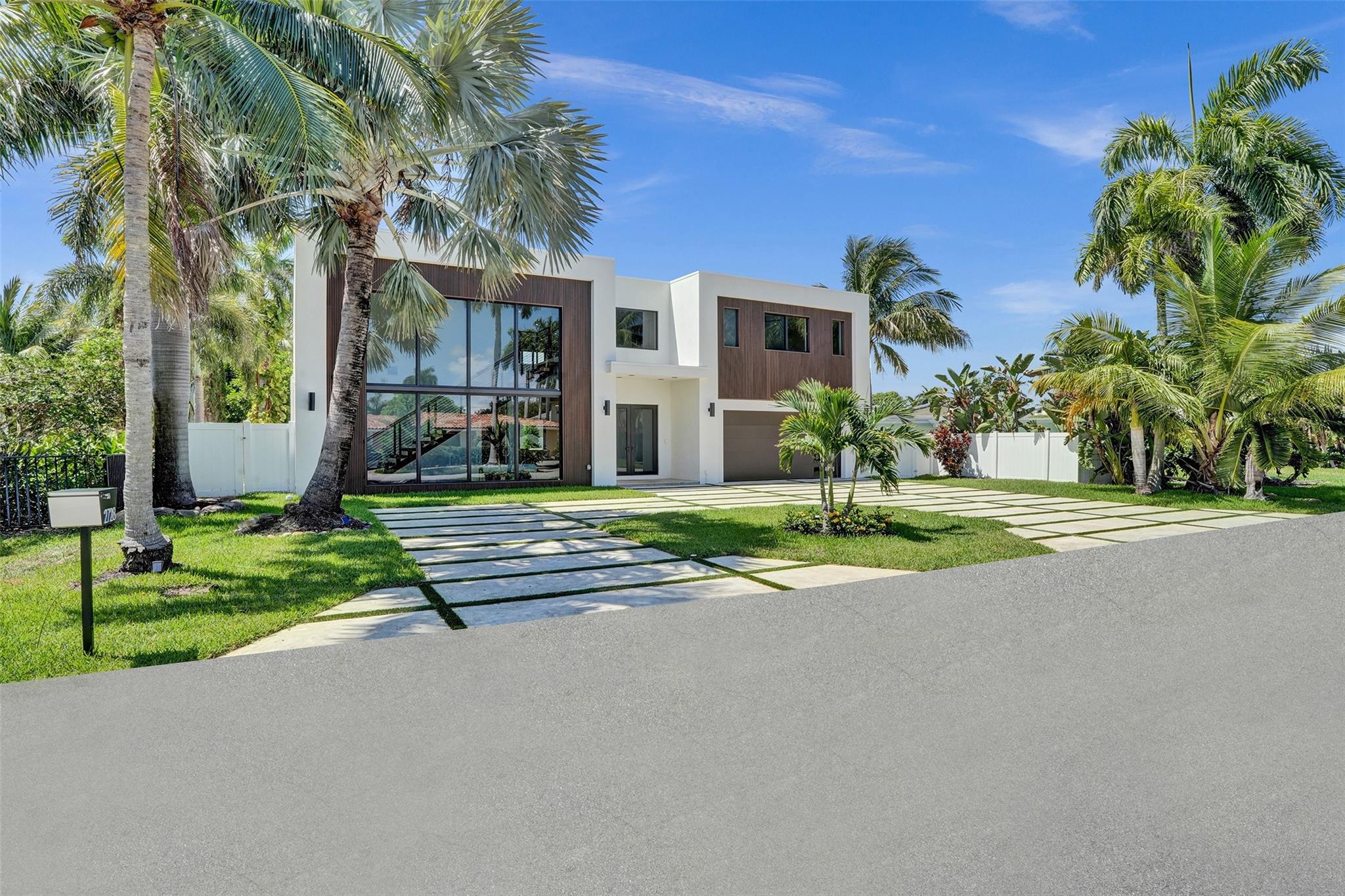 Lighthouse Point, Florida, 33064, United States, 4 Bedrooms Bedrooms, ,4 BathroomsBathrooms,Residential,Active,1919400