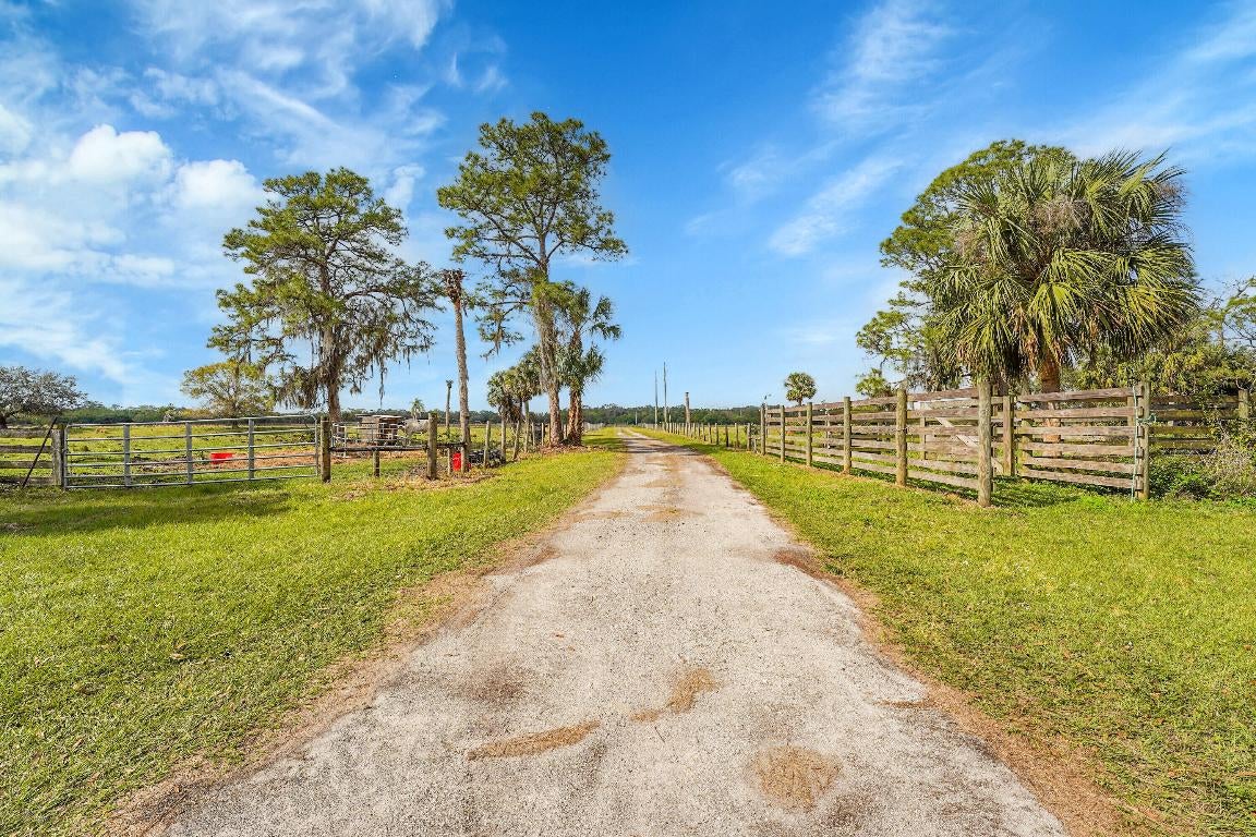 Okeechobee, Florida, 34974, United States, 4 Bedrooms Bedrooms, ,4 BathroomsBathrooms,Residential,Active,2008332
