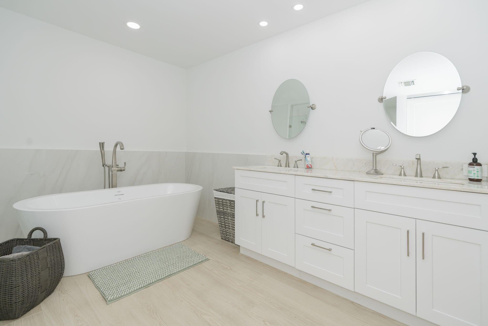 Jupiter, Florida, 33477, United States, 3 Bedrooms Bedrooms, ,2 BathroomsBathrooms,Residential,Active,1953253