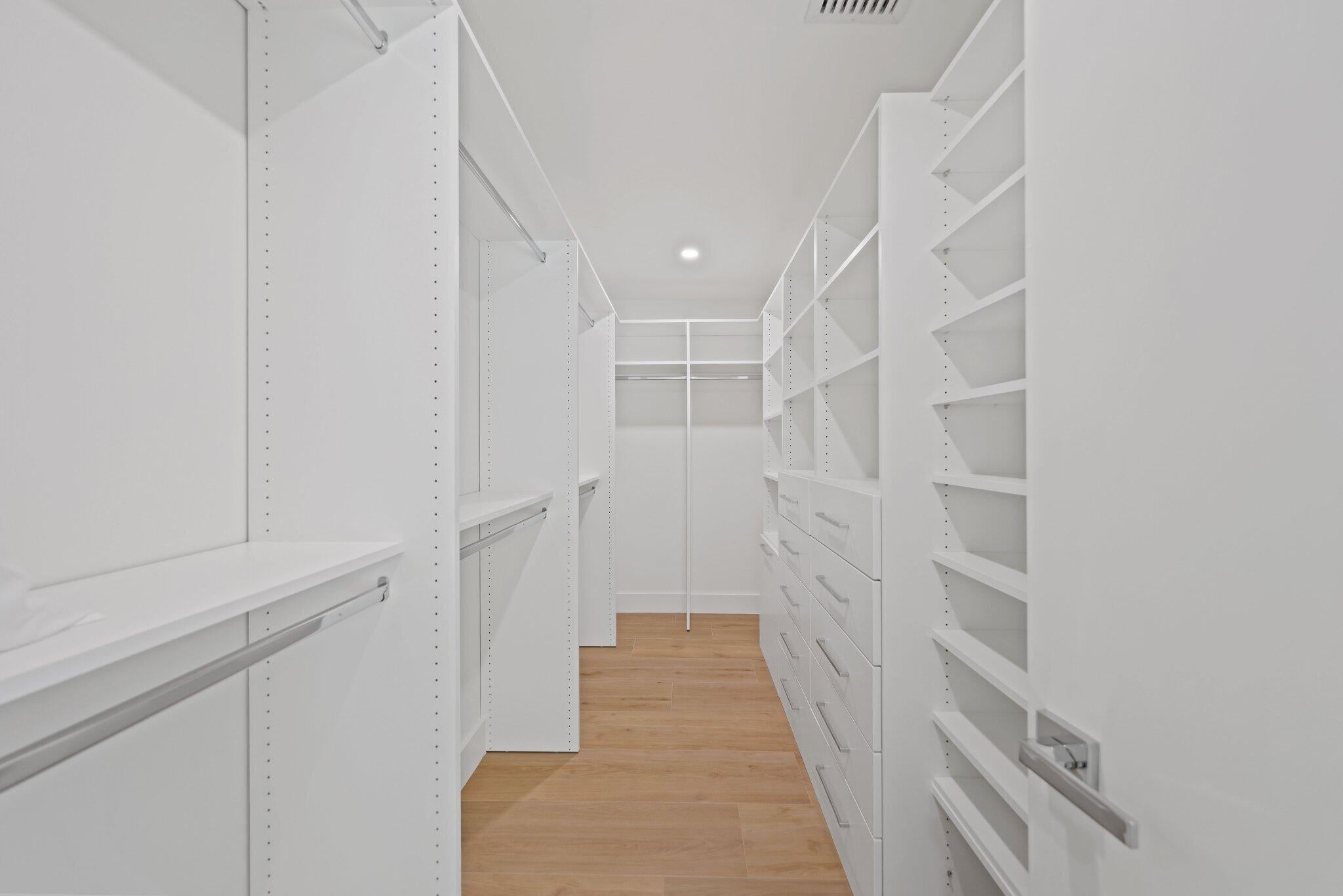 Boca Raton, Florida, 33431, United States, ,5 BathroomsBathrooms,Residential,Active,1769827