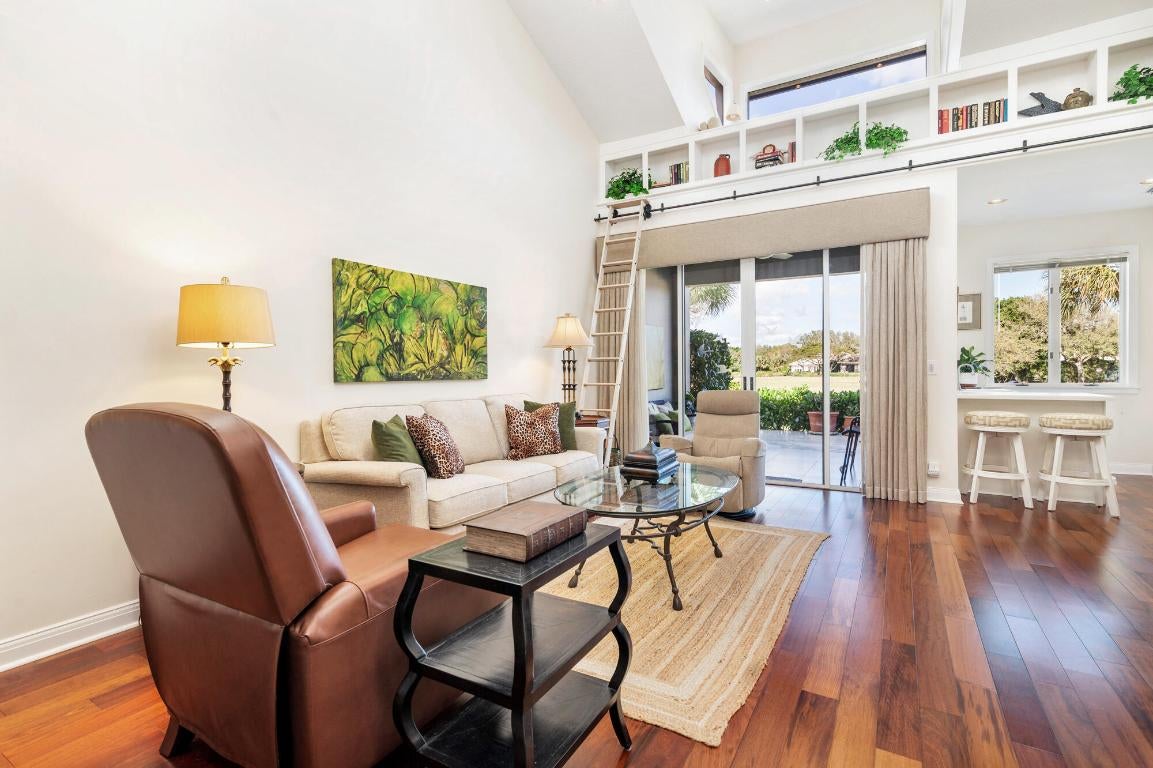 Jupiter, Florida, 33469, United States, 2 Bedrooms Bedrooms, ,3 BathroomsBathrooms,Residential,Active,2010211