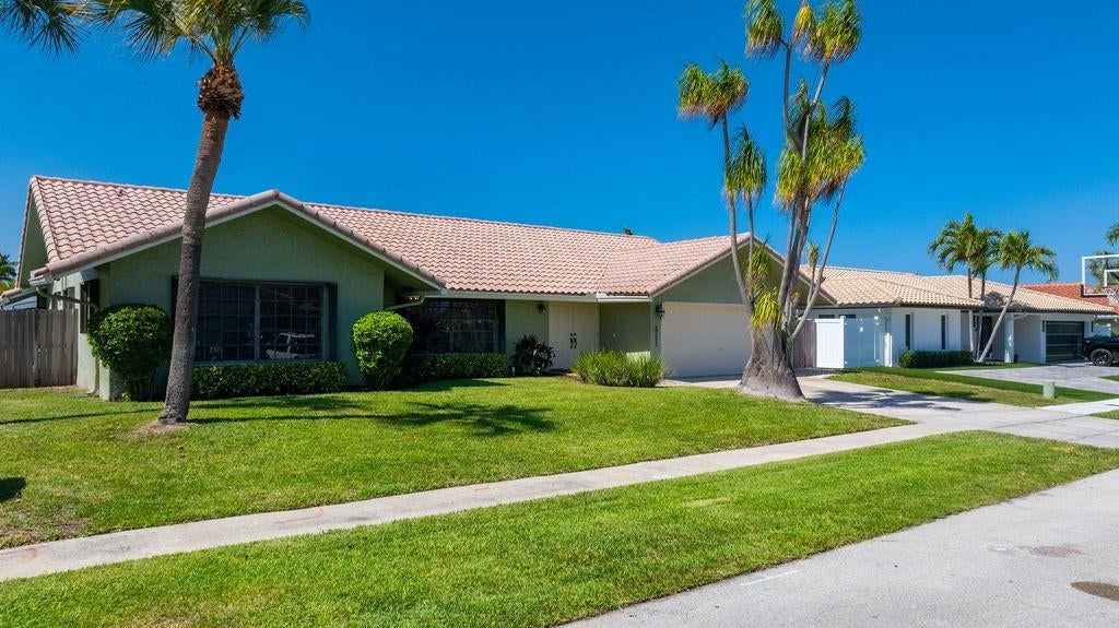 Lighthouse Point, Florida, 33064, United States, ,3 BathroomsBathrooms,Residential,Active,1824028
