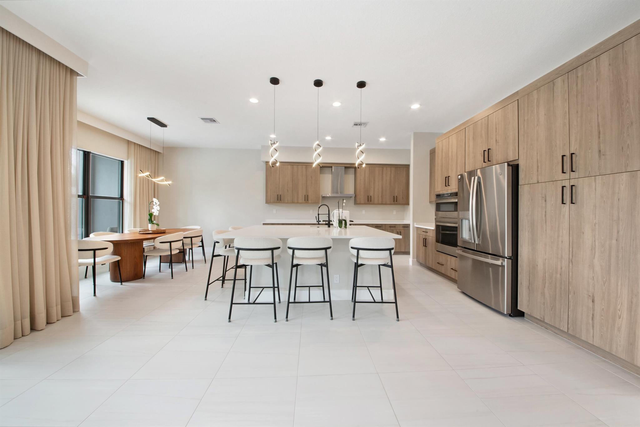 Boca Raton, Florida, 33434, United States, 5 Bedrooms Bedrooms, ,7 BathroomsBathrooms,Residential,Active,1963404