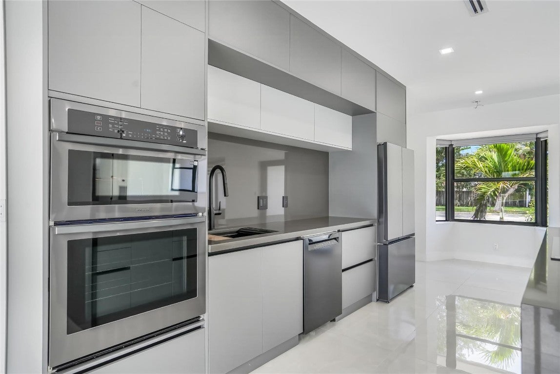 Fort Lauderdale, Florida, 33308, United States, 3 Bedrooms Bedrooms, ,3 BathroomsBathrooms,Residential,Contingent,2008742