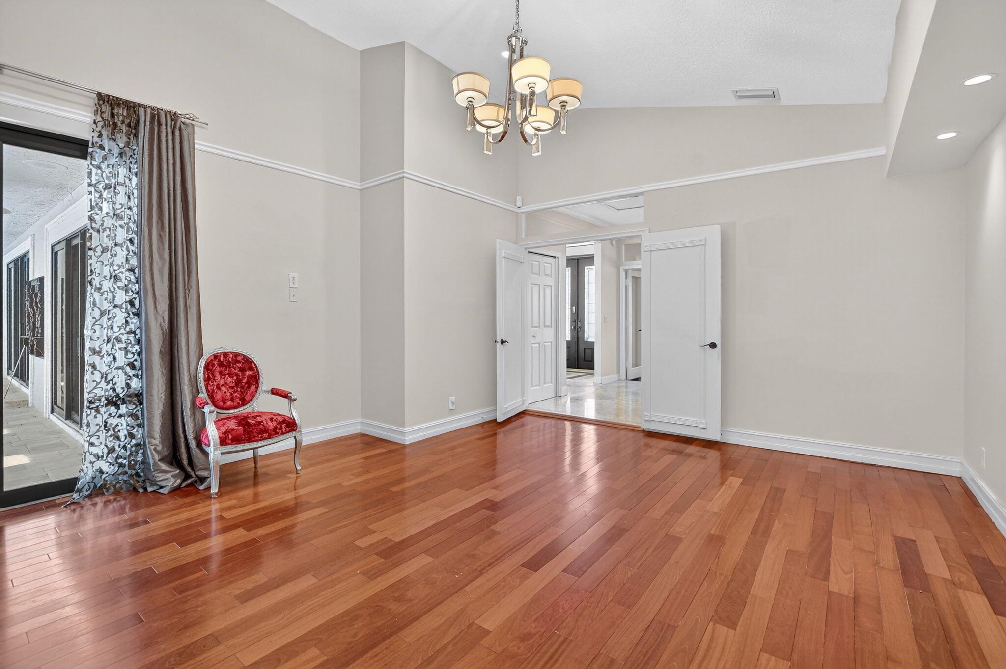 Boca Raton, Florida, 33487, United States, 5 Bedrooms Bedrooms, ,4 BathroomsBathrooms,Residential,Active,1892410