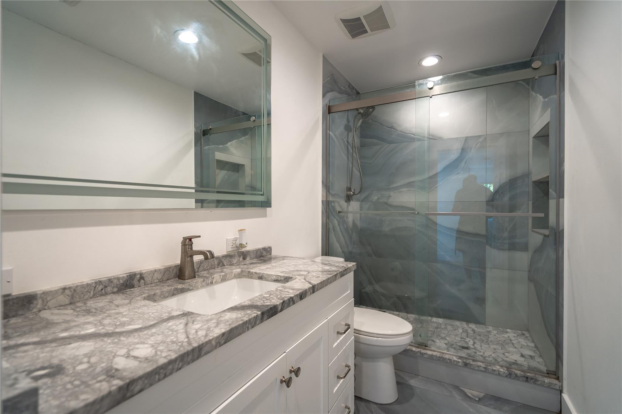 Fort Lauderdale, Florida, 33306, United States, ,8 BathroomsBathrooms,Residential,Active,1770111