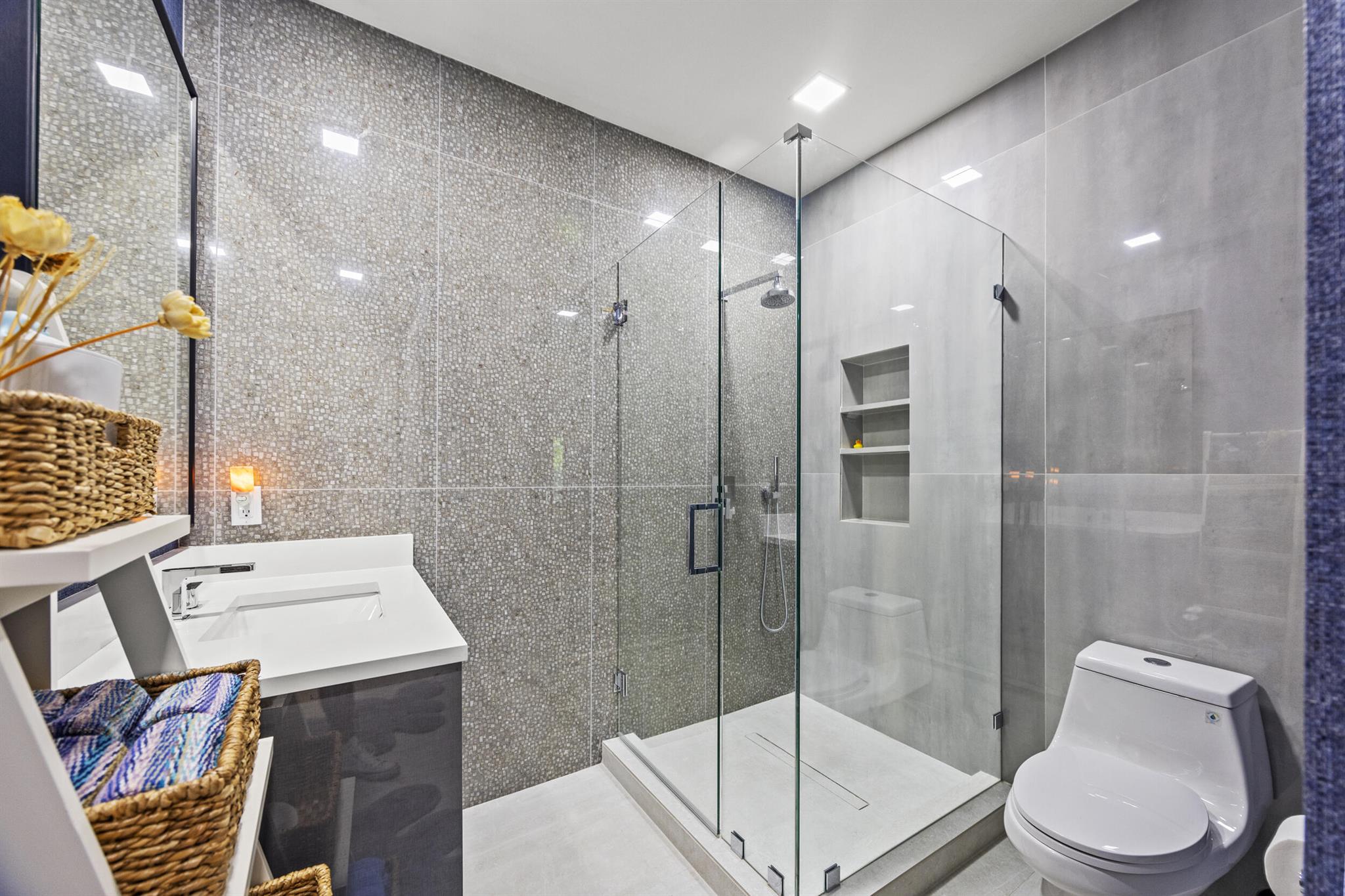 Boca Raton, Florida, 33498, United States, 4 Bedrooms Bedrooms, ,5 BathroomsBathrooms,Residential,Active,1914576