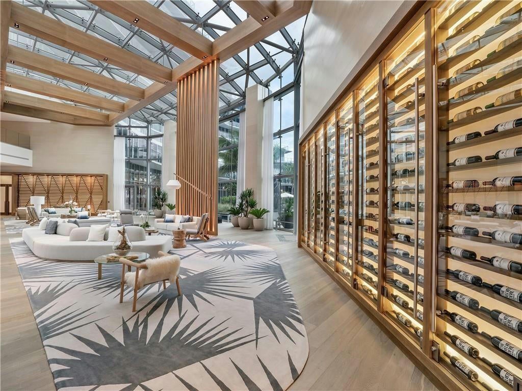 Fort Lauderdale, Florida, 33305, United States, ,4 BathroomsBathrooms,Residential,Active,1703657