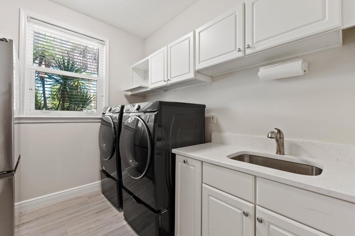 Stuart, Florida, 34997, United States, 3 Bedrooms Bedrooms, ,3 BathroomsBathrooms,Residential,Active,2008748