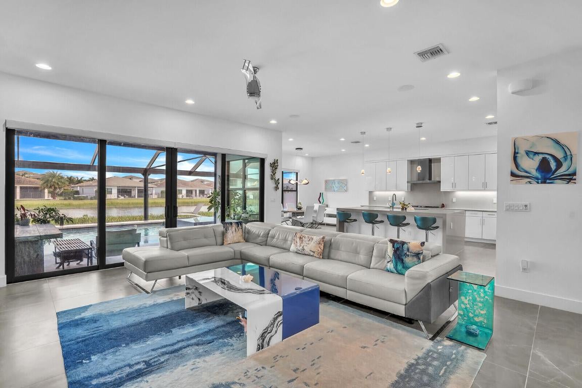 Boca Raton, Florida, 33496, United States, 5 Bedrooms Bedrooms, ,8 BathroomsBathrooms,Residential,Active,2007921