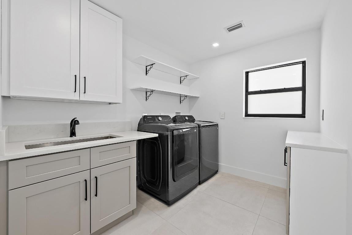 Tequesta, Florida, 33469, United States, 4 Bedrooms Bedrooms, ,5 BathroomsBathrooms,Residential,Active,2007914