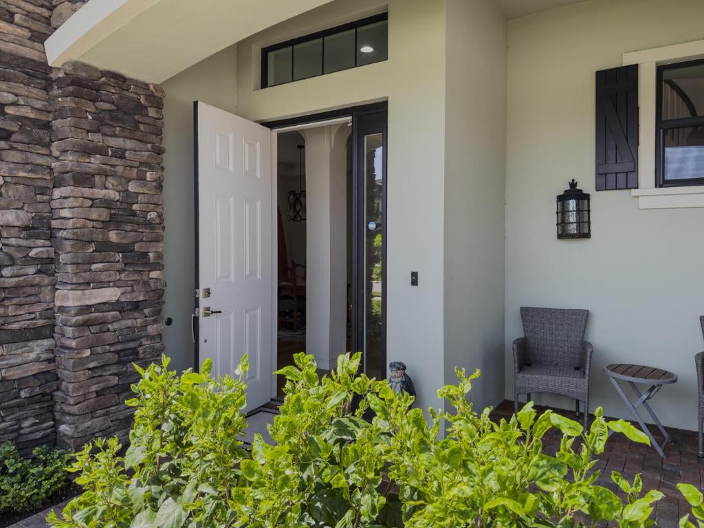 Jupiter, Florida, 33458, United States, 6 Bedrooms Bedrooms, ,6 BathroomsBathrooms,Residential,Active,2008278