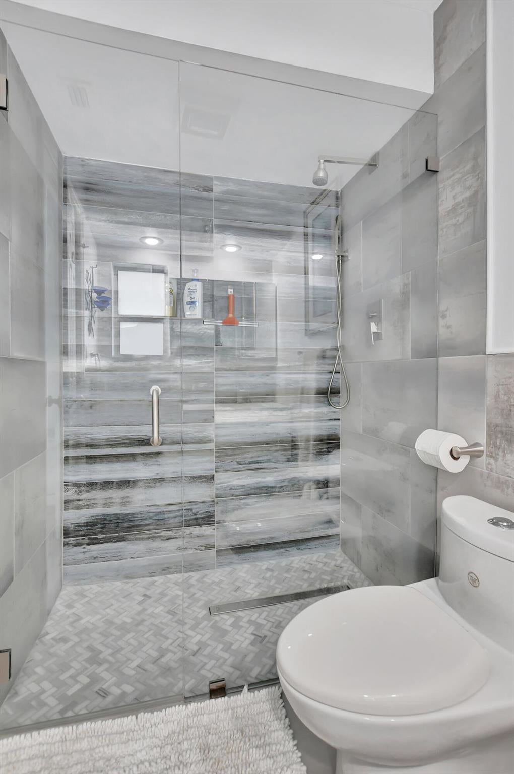 Boca Raton, Florida, 33487, United States, 4 Bedrooms Bedrooms, ,3 BathroomsBathrooms,Residential,Active,1946516