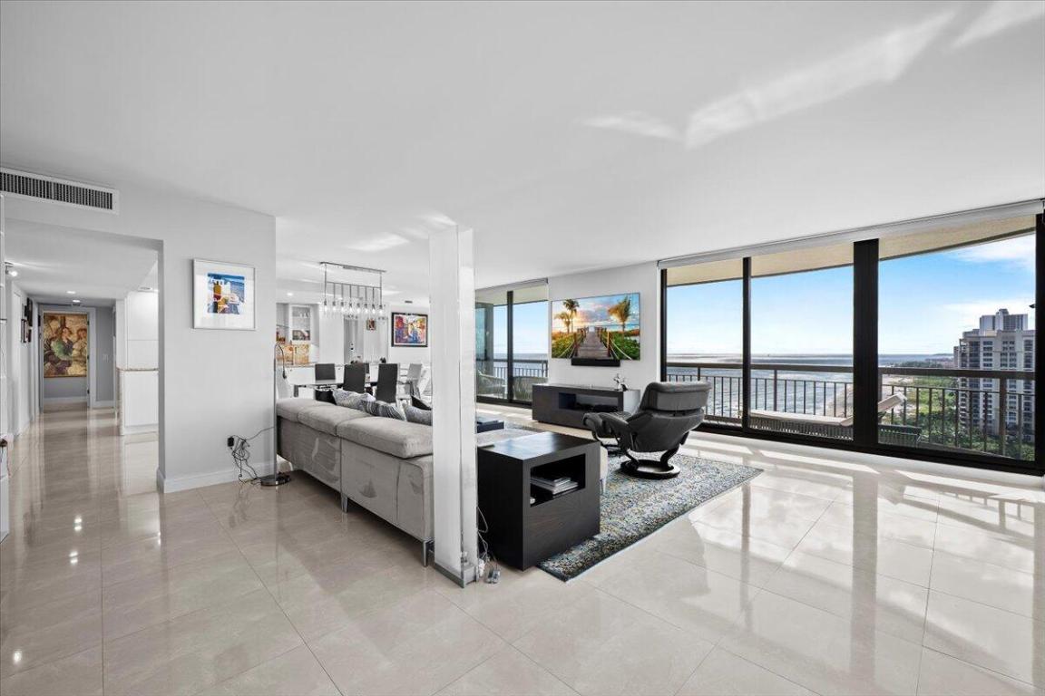 Singer Island, Florida, 33404, United States, 2 Bedrooms Bedrooms, ,4 BathroomsBathrooms,Residential,Active,2002609