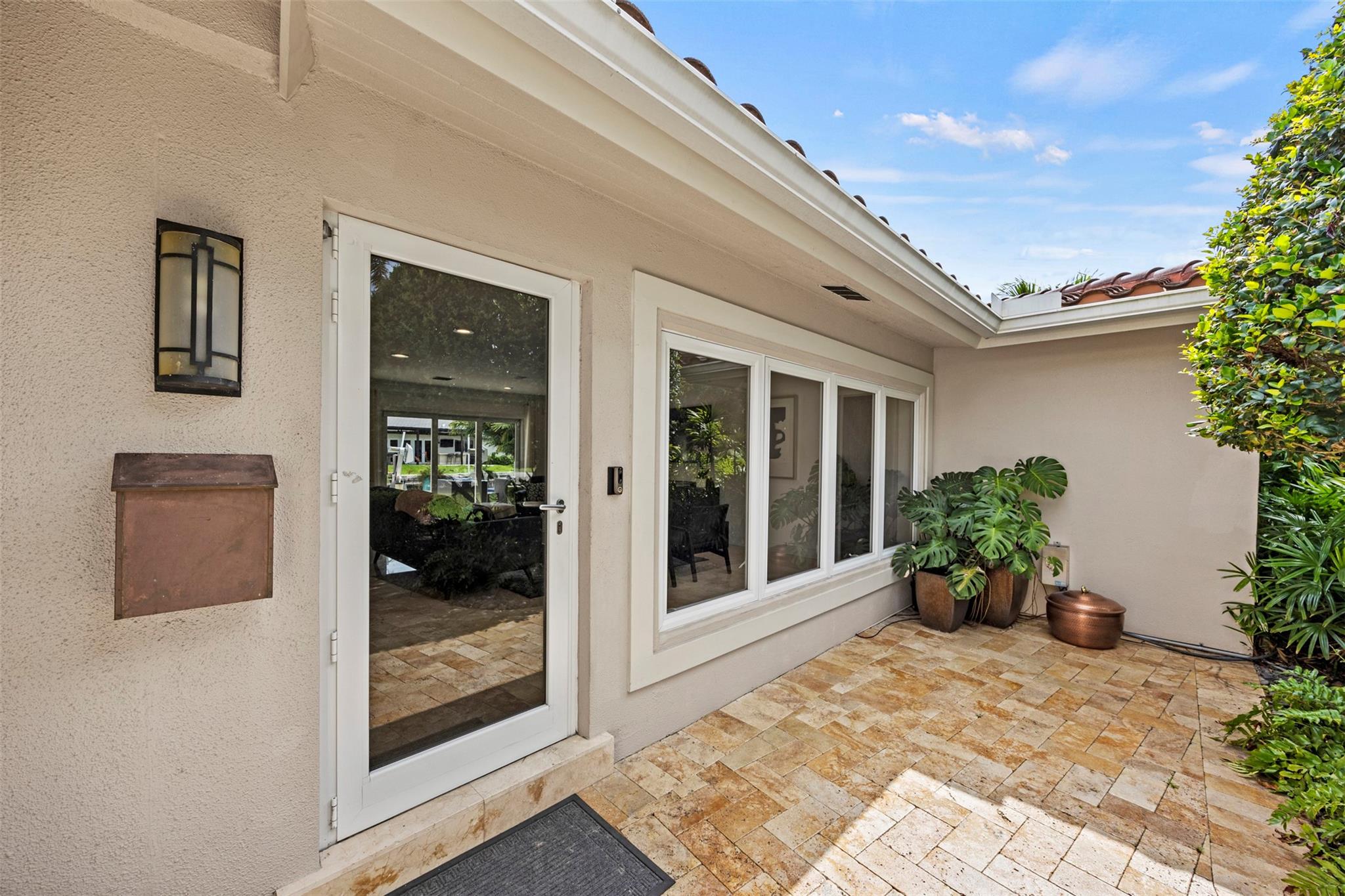 Fort Lauderdale, Florida, 33305, United States, 4 Bedrooms Bedrooms, ,3 BathroomsBathrooms,Residential,Active,1973285